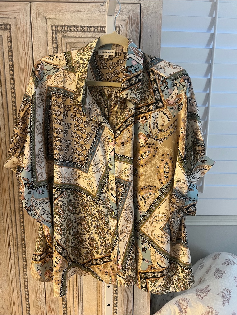 eesome Beige Multi Paisley Patchwork Short-Sleeve Button-Up Shirt